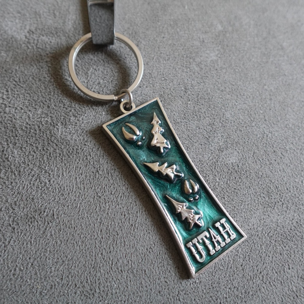 Utah Keychain Metal Stained Glass Novelty Green Destination Travel
